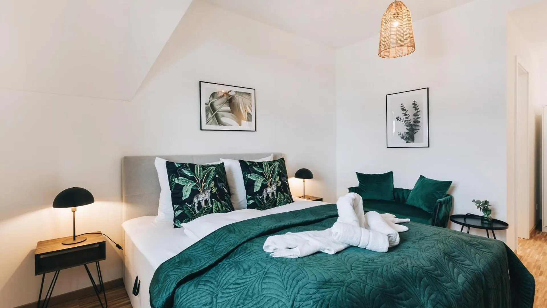 Oasis Appart - Wohnen In Dresden - Netflix - Tiefgarage - Dachterrasse